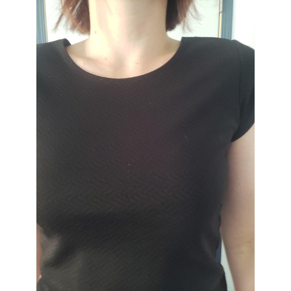 Y2K Black Crop Top - Picture 4 of 5